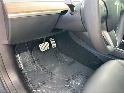 Used 2023 Tesla Model 3 Performance image 28