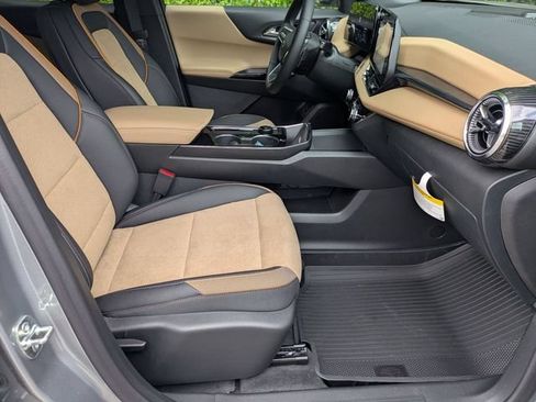 New 2026 Chevrolet Equinox ACTIV FWD image 36