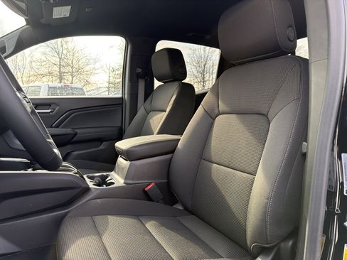 New 2026 GMC Canyon Elevation w/ Convenience Package image 27