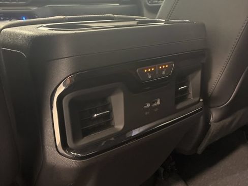 Used 2023 Chevrolet Silverado 1500 ZR2 w/ Technology Package AWD/4WD image 37
