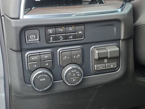 New 2026 Chevrolet Tahoe Premier AWD/4WD image 30