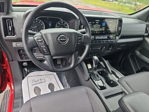Used 2026 Nissan Frontier SV w/ Tow Package RWD image 21