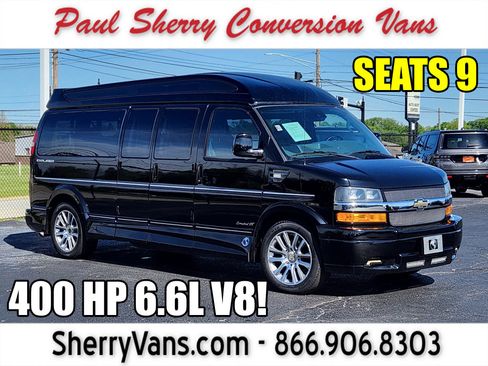 Used 2021 Chevrolet Express 3500 LS w/ Chrome Appearance Package RWD image 1