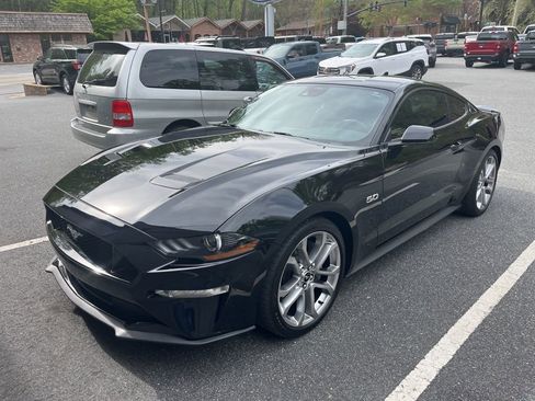 Used 2022 Ford Mustang GT Premium image 4