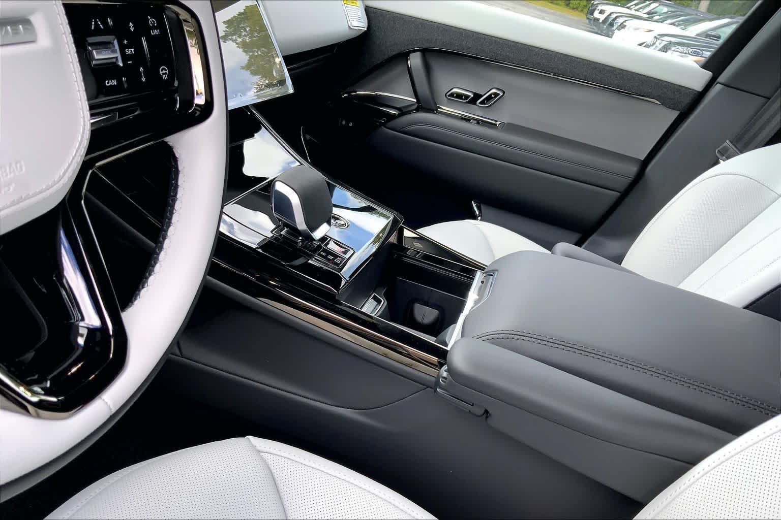 New 2026 Land Rover Range Rover Sport Dynamic SE AWD/4WD image 10
