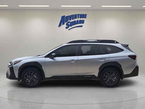 Certified 2025 Subaru Outback Onyx Edition AWD/4WD image 4