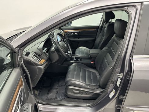Used 2018 Honda CR-V Touring image 14