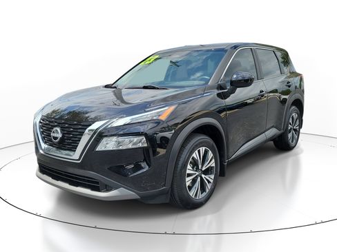 Used 2023 Nissan Rogue SV FWD image 3