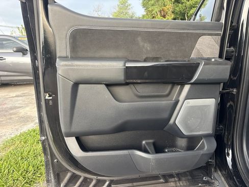 Used 2023 Ford F150 Lightning Platinum AWD/4WD image 14