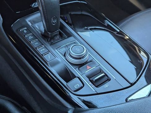 Used 2023 Maserati Levante Modena image 30