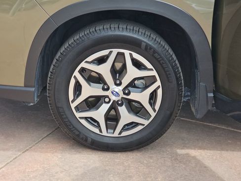 Used 2024 Subaru Forester Premium AWD/4WD image 35