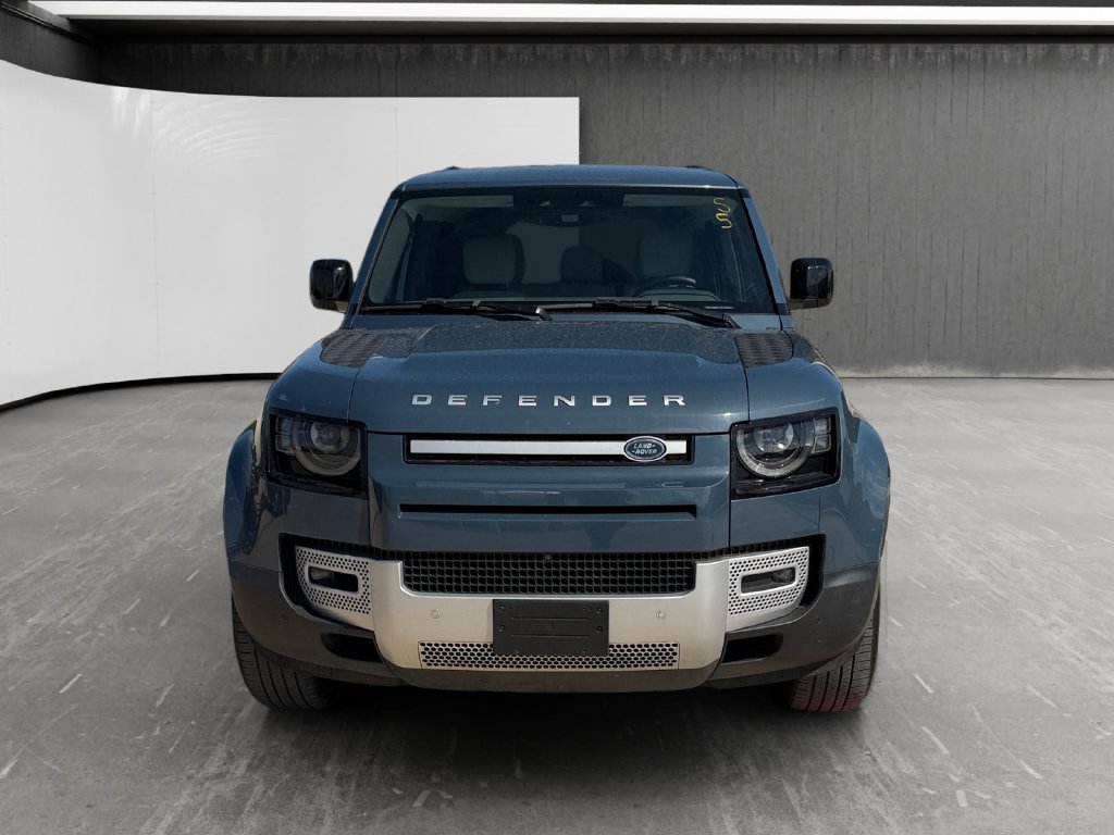 Used 2025 Land Rover Defender 110 S AWD/4WD image 8
