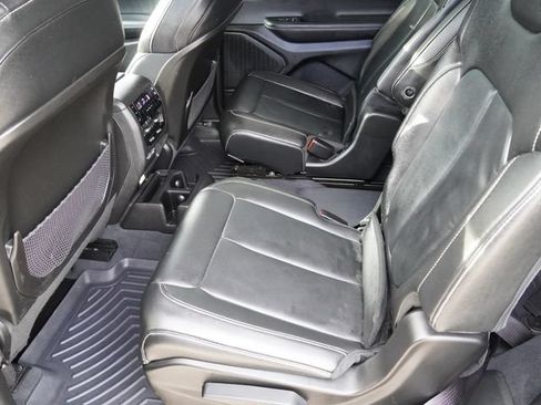 Used 2023 Jeep Grand Cherokee L Limited RWD image 22