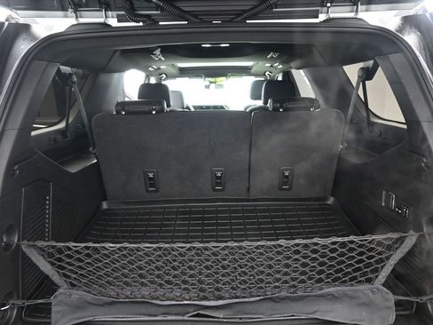 Used 2023 GMC Yukon XL Denali image 24