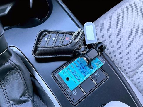 Used 2023 Lexus UX 250h Premium w/ Accessory Package (Z2) image 7