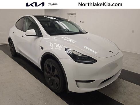 Used 2023 Tesla Model Y 2WD image 1