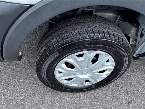 Used 2023 Ford E-Transit Medium Roof RWD image 25