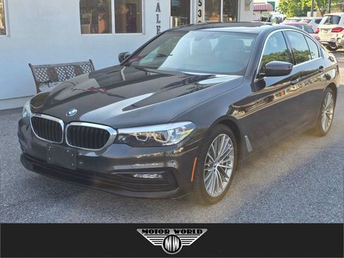 Used 2017 BMW 530i xDrive AWD/4WD image 1