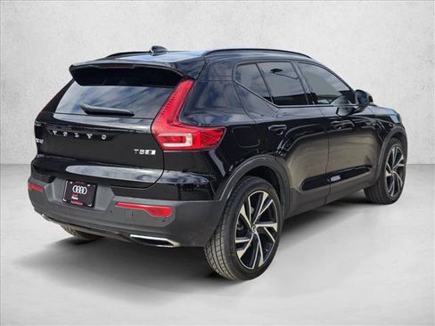 Used 2020 Volvo XC40 T5 R-Design w/ Protection Package Premier image 5