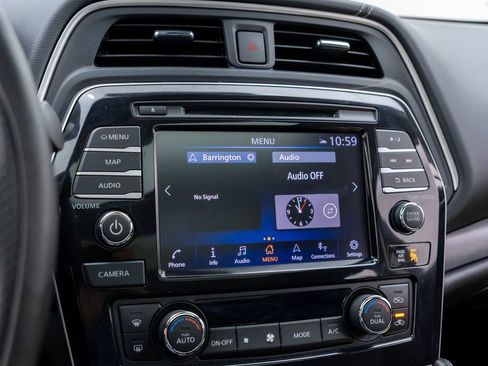 Used 2019 Nissan Maxima Platinum w/ Sport Mat Group FWD image 24