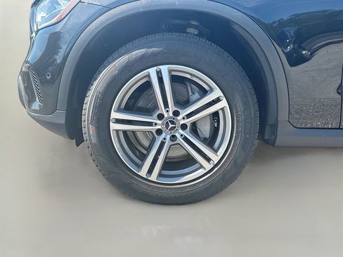 Used 2022 Mercedes-Benz GLC 300 4MATIC w/ Premium Package Lite image 13