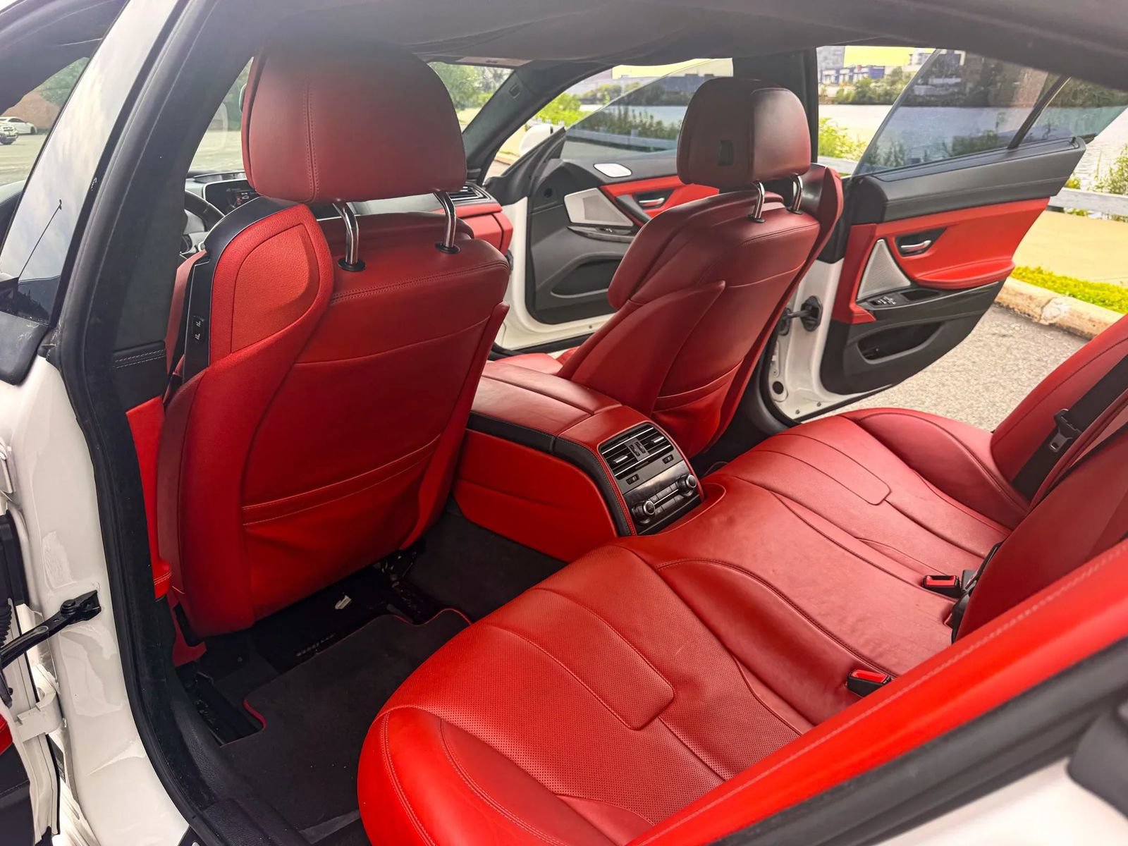 Used 2016 BMW M6 Gran Coupe RWD image 29