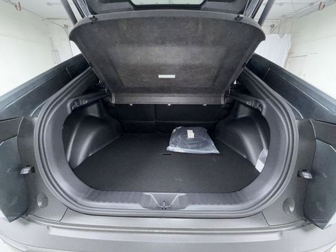 New 2026 Toyota C-HR AWD/4WD image 16