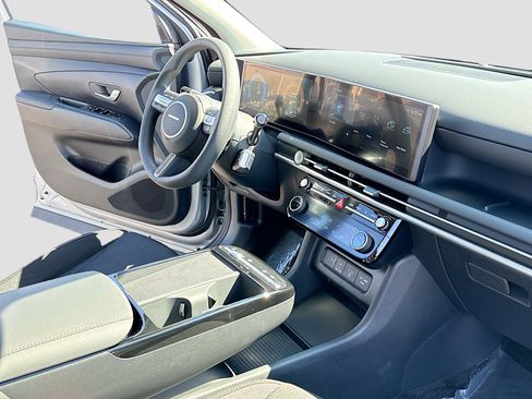 New 2026 Hyundai Tucson Blue SE AWD/4WD image 5