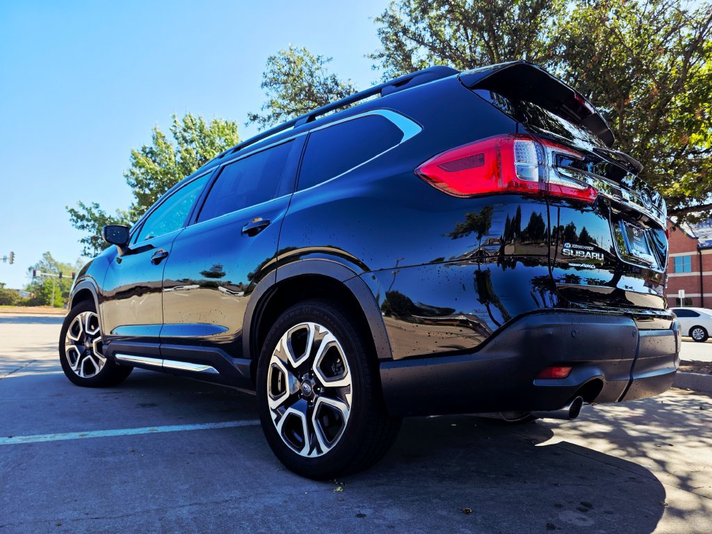 Used 2023 Subaru Ascent Limited AWD/4WD image 17