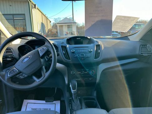 Used 2017 Ford Escape S FWD image 7