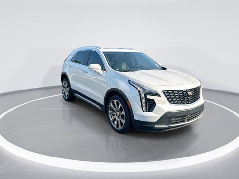 Used 2019 Cadillac XT4 Premium Luxury w/ Driver Assist Package FWD image 2