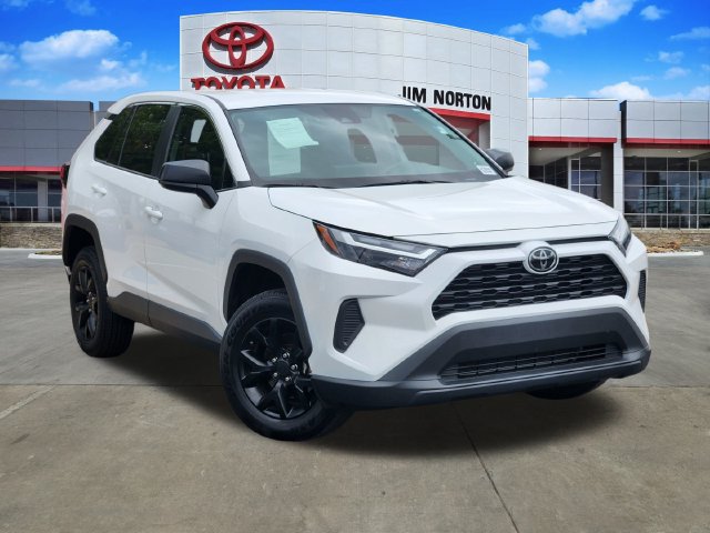 Used 2025 Toyota RAV4 LE FWD image 1