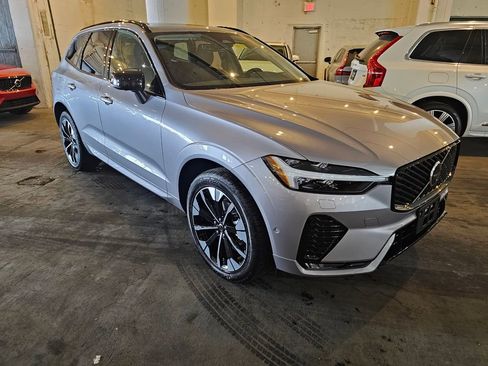 Used 2026 Volvo XC60 B5 Plus w/ Protection Package Premier AWD/4WD image 5