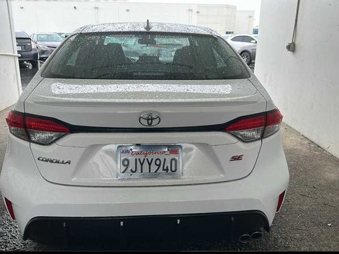 Certified 2024 Toyota Corolla SE image 3