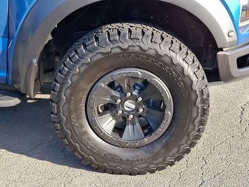 Used 2019 Ford F150 Raptor w/ Equipment Group 802A Luxury AWD/4WD image 8