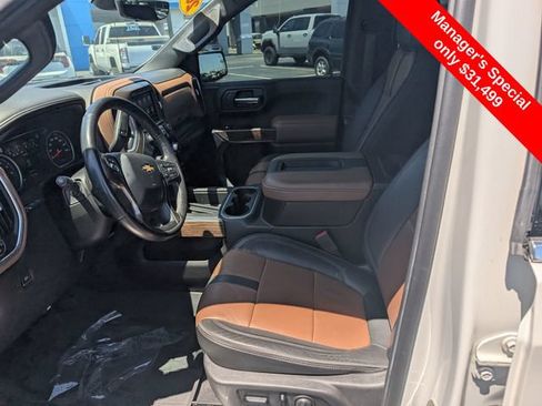 Used 2020 Chevrolet Silverado 1500 High Country w/ Technology Package AWD/4WD image 15