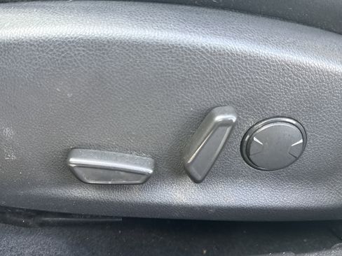 Used 2015 Ford Focus SE w/ Equipment Group 201A image 12