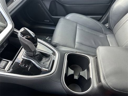 Used 2023 Subaru Outback Limited image 24
