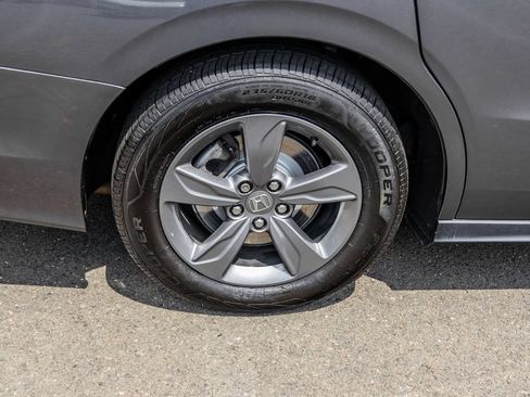 Used 2023 Honda Odyssey EX image 6