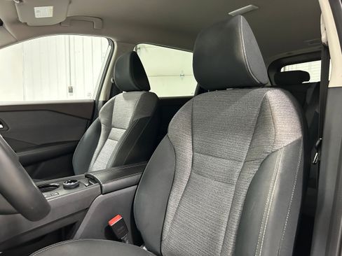 Used 2021 Nissan Rogue SV image 22