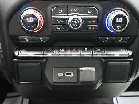 Used 2022 Chevrolet Silverado 1500 LT image 43