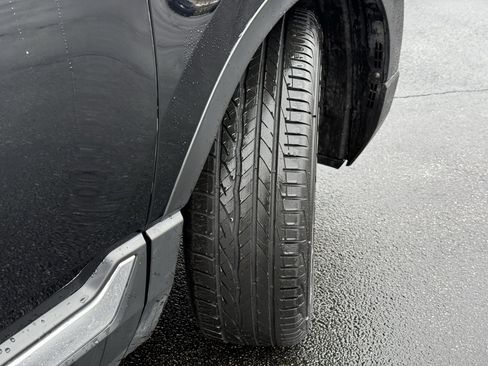 Used 2022 Honda CR-V Touring image 12