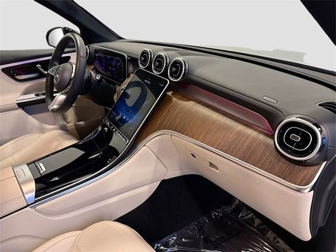 Certified 2024 Mercedes-Benz GLC 300 4MATIC image 30