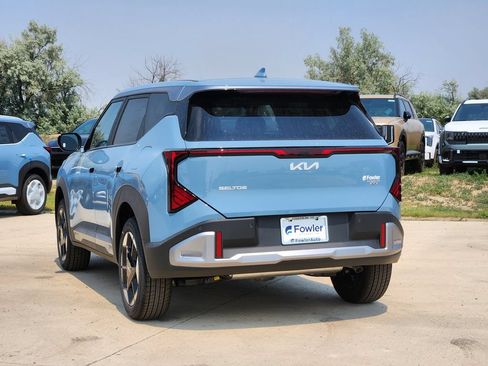 New 2027 Kia Seltos S AWD/4WD image 3