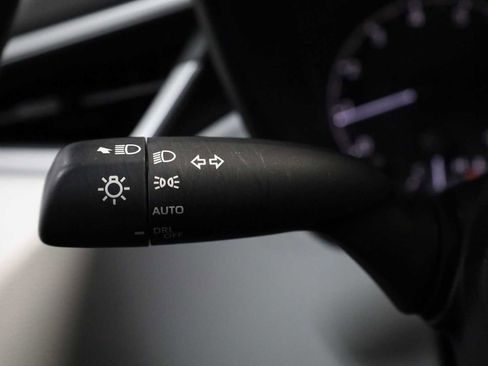 Used 2023 Toyota Corolla SE image 27