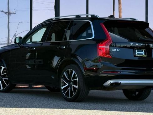 Used 2019 Volvo XC90 T6 Momentum w/ Advanced Package AWD/4WD image 7