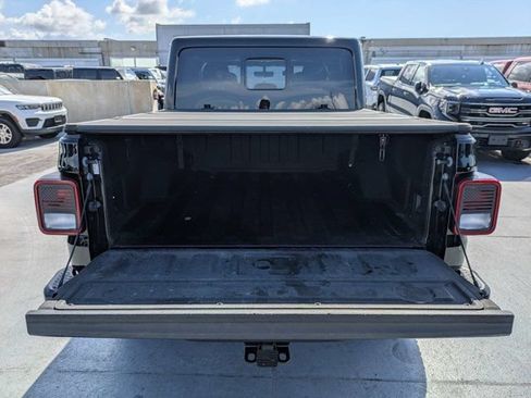 Used 2023 Jeep Gladiator Mojave w/ Trailer Tow Package AWD/4WD image 12