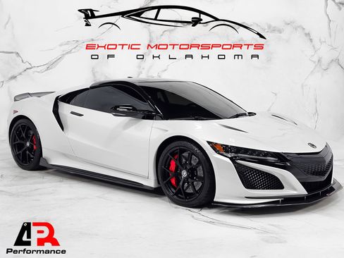 Used 2017 Acura NSX AWD/4WD image 1