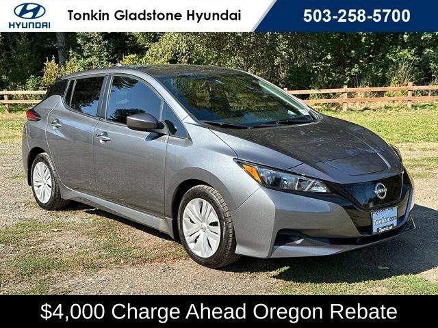 Used 2025 Nissan Leaf S FWD image 1