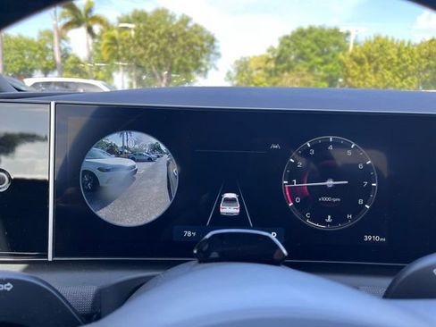 Used 2025 Hyundai Santa Cruz Limited image 13